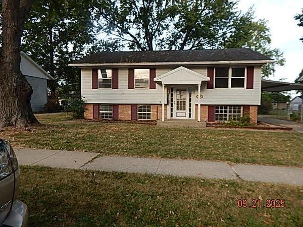 2209 15th Avenue , Sterling, IL 61081