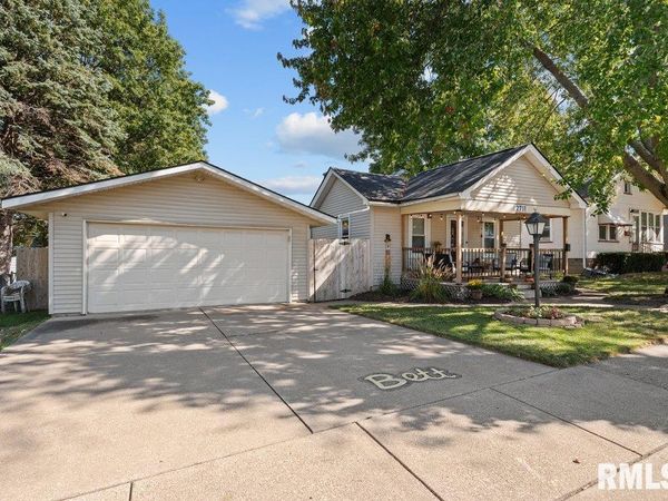 2711 BRIDGE Avenue, Davenport, IA 52803