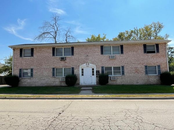 3660 Hillcrest Road, Dubuque, IA 52002