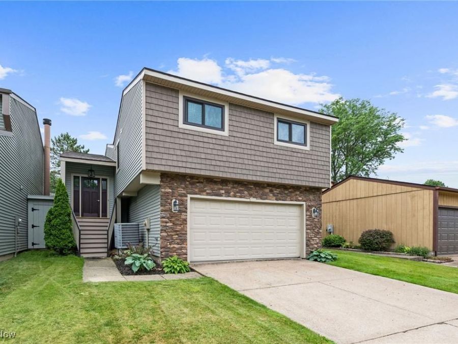 7152 Rippling Brook Lane, Concord, OH 44060 Photo 1