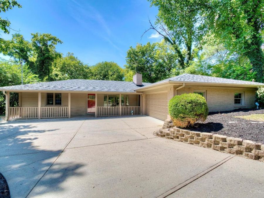 253 Compton Road, Wyoming, OH 45215 Photo 1