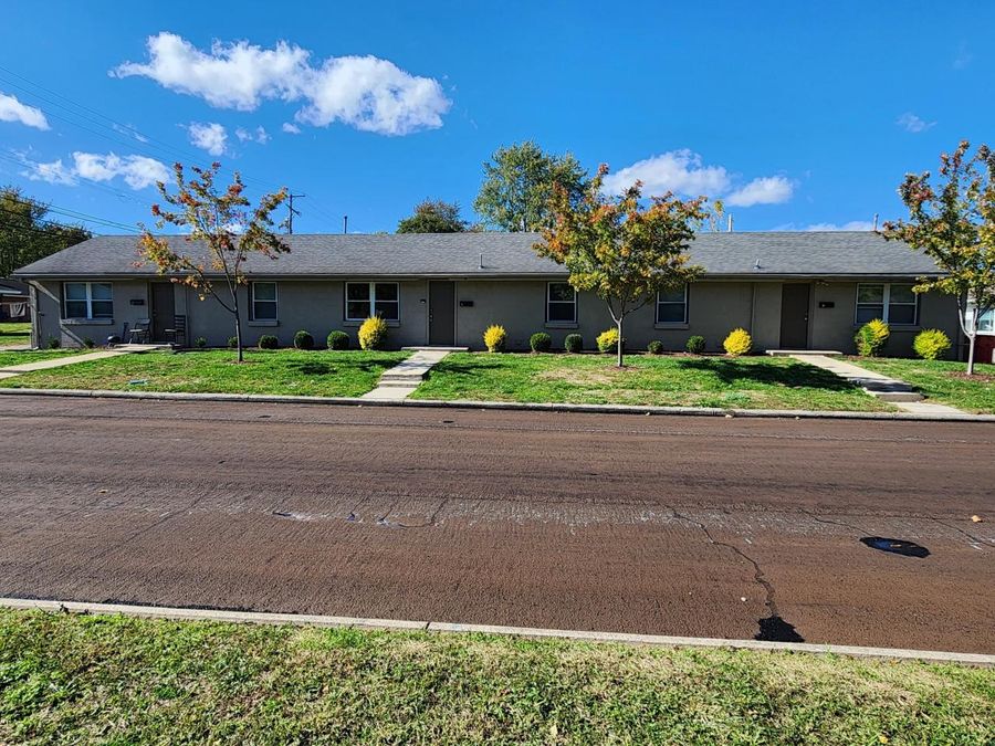 6 Stewart Avenue , London, OH 43140 Photo 1