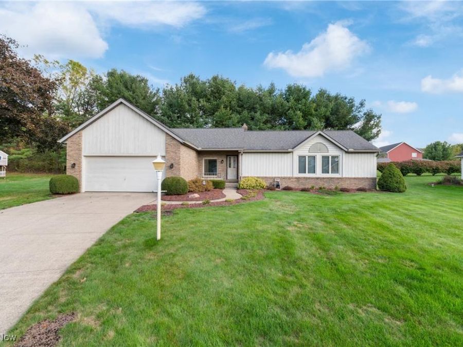 13342 Prince Georges Avenue NW, Uniontown, OH 44685 Photo 1