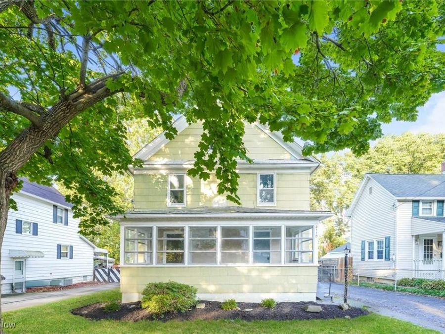 2110 12th Street SW, Akron, OH 44314 Photo 1