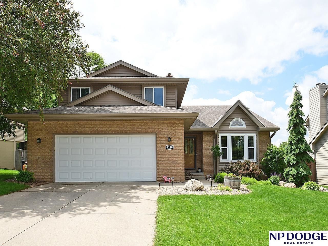 7110 S 141 Street , Omaha, NE 68138