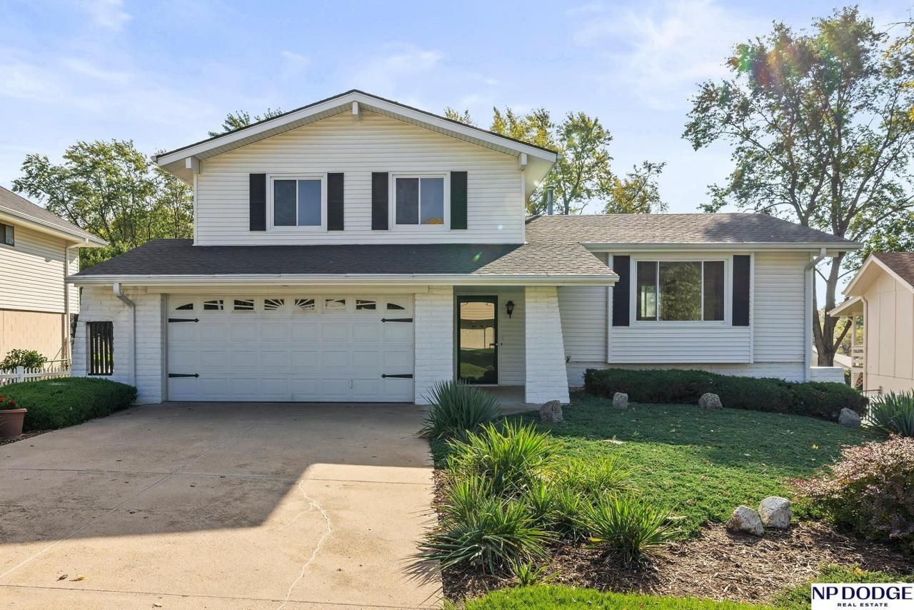 4717 S 102 Circle , Omaha, NE 68127