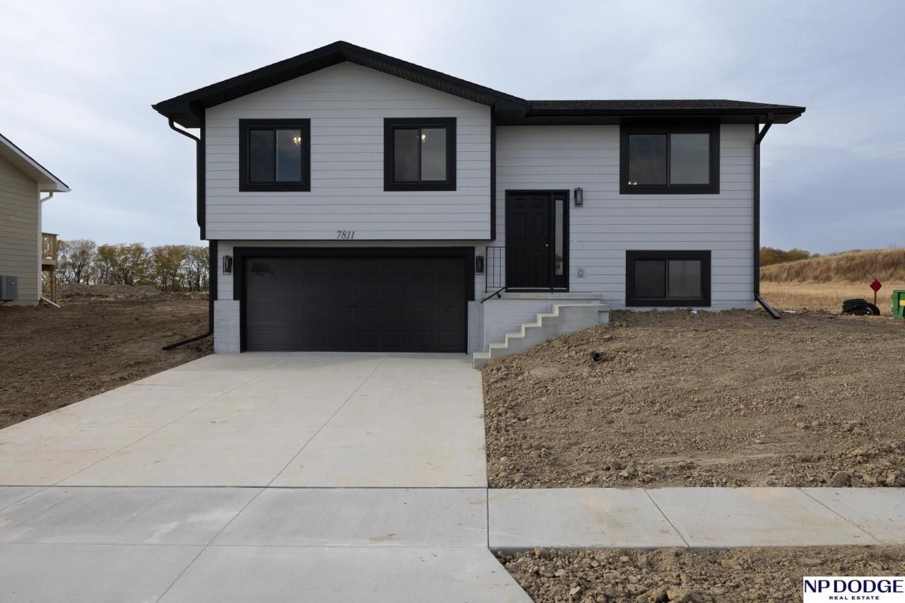 7811 N 50th Street , Lincoln, NE 68514