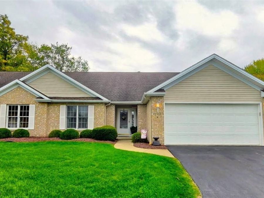 7733 Crimson Trail, Unit B, Boardman, OH 44512 Photo 1