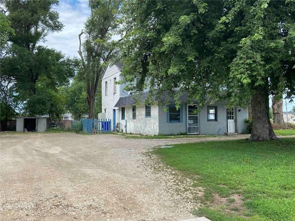 2200 Fruitland Boulevard SW, Cedar Rapids, IA 52404