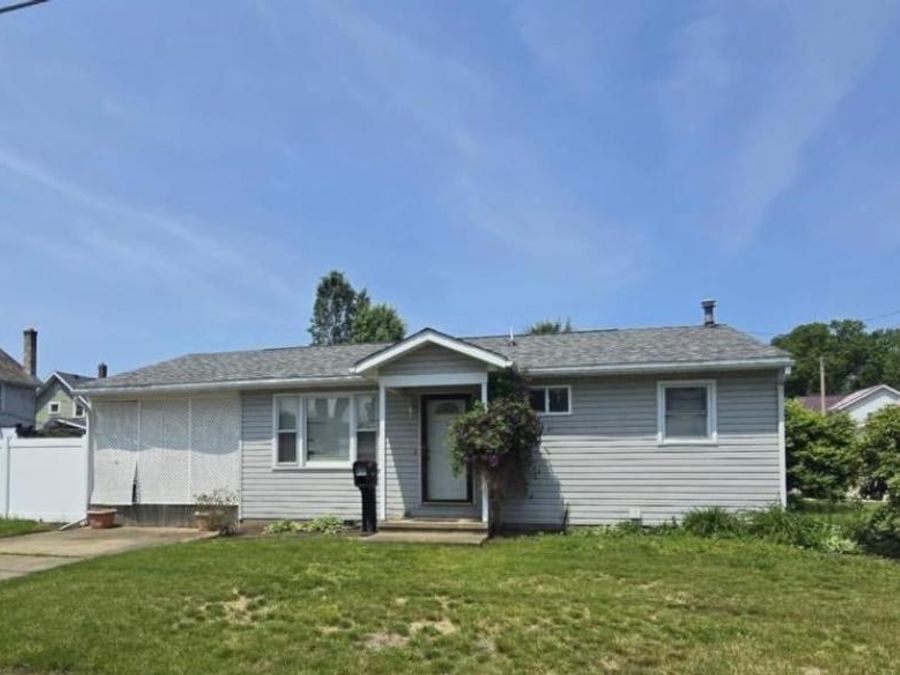 416 2nd Drive NE, New Philadelphia, OH 44663 Photo 1