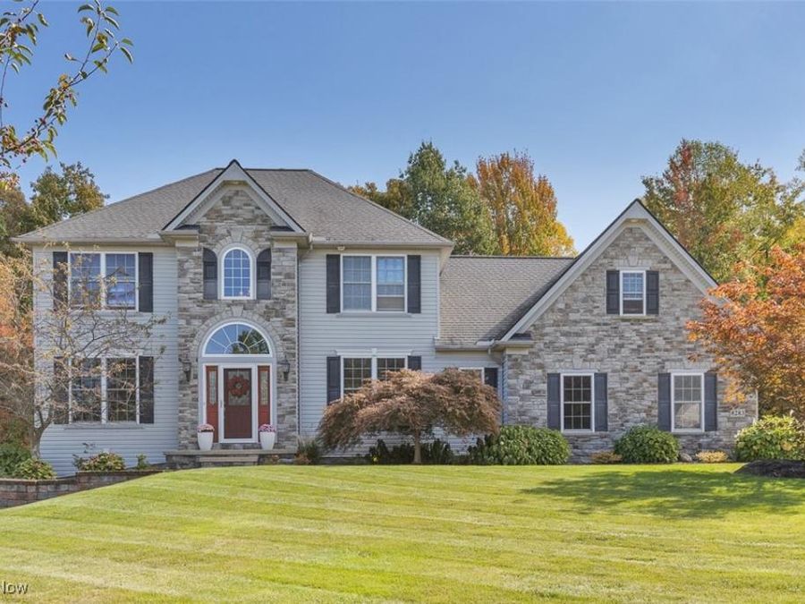 8283 Hemingway Lane, Concord, OH 44060 Photo 1