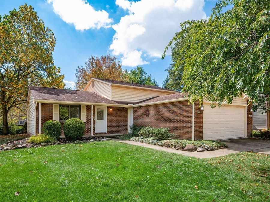 1949 Hamrock Drive , Powell, OH 43065 Photo 1