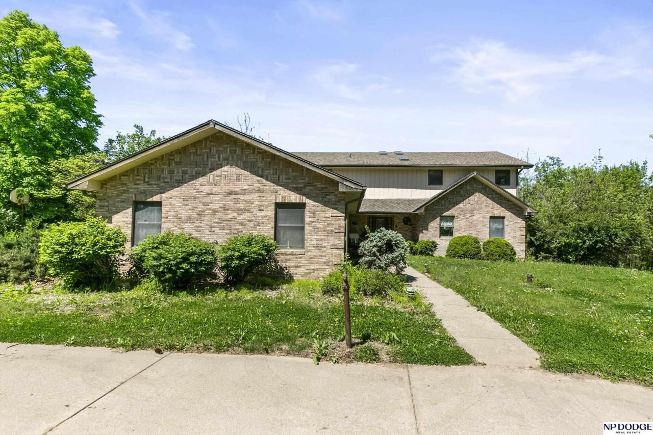 5146 S 181st Plaza , Omaha, NE 68135