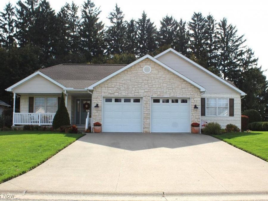 114 Stone Crossing Street NE, Canton, OH 44721 Photo 1