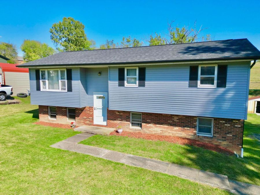 3760 Mona Drive , Zanesville, OH 43701 Photo 1