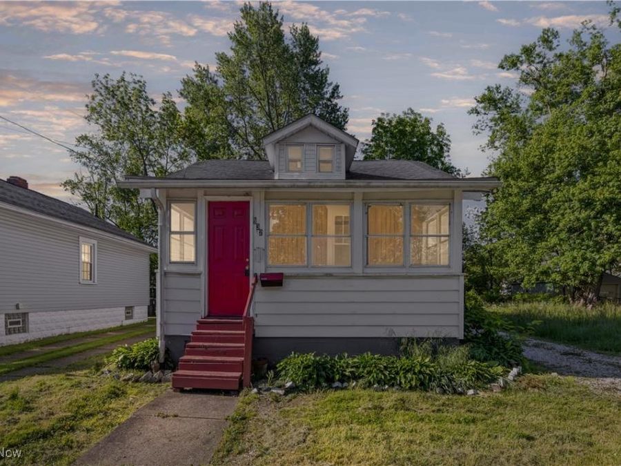 932 Cole Avenue, Akron, OH 44306 Photo 1