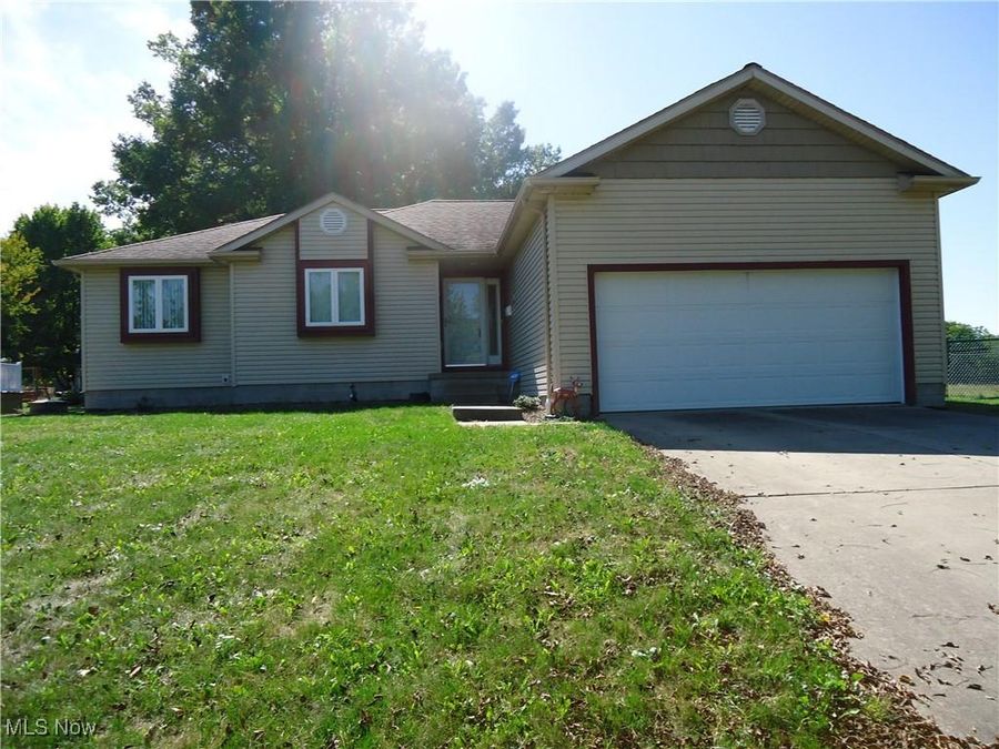 389 W 16th Street, Salem, OH 44460 Photo 1