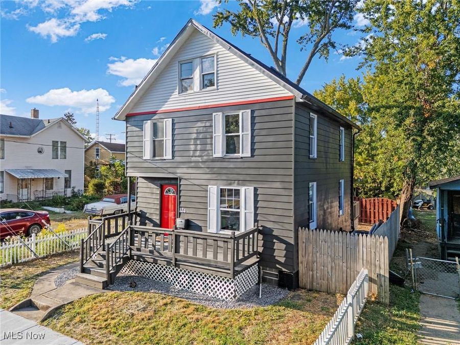 124 E Wayne Street, Alliance, OH 44601 Photo 1