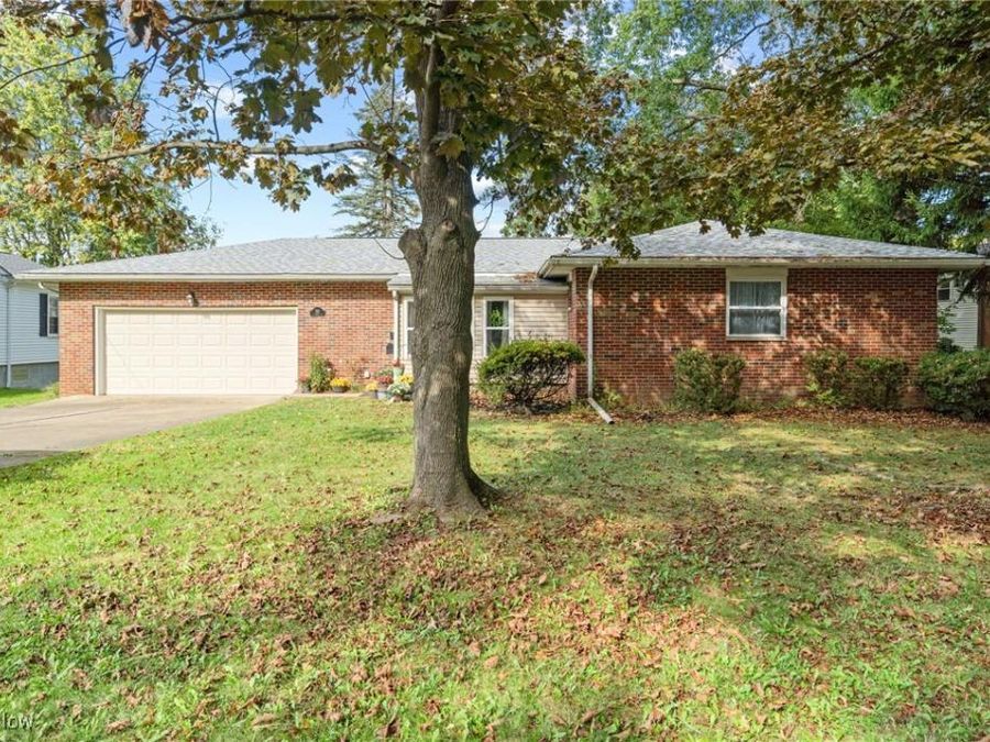 561 E School Street, Kent, OH 44240 Photo 1