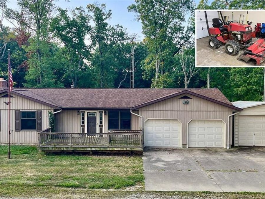 9366 Briar Road, Magnolia, OH 44643 Photo 1