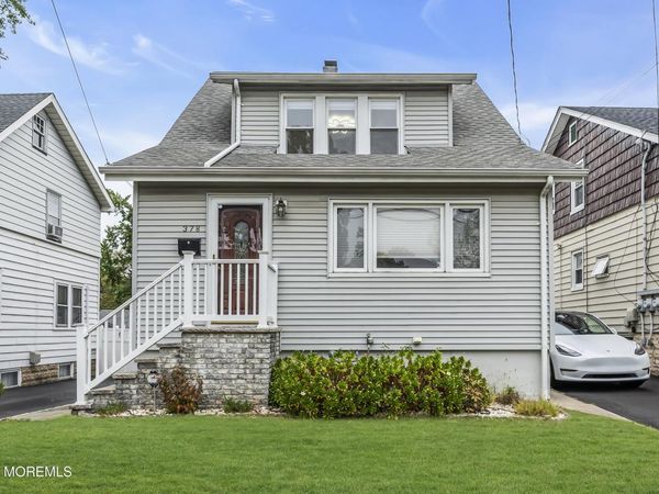 378 Burroughs Terrace , Union, NJ 07083