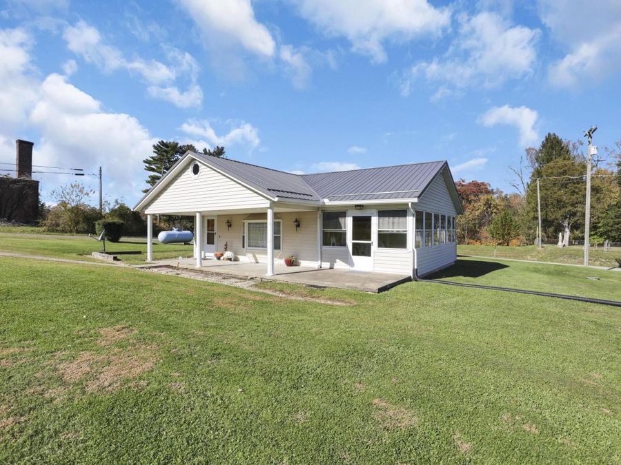 5631 Marietta Road SE, New Lexington, OH 43764 Photo 1