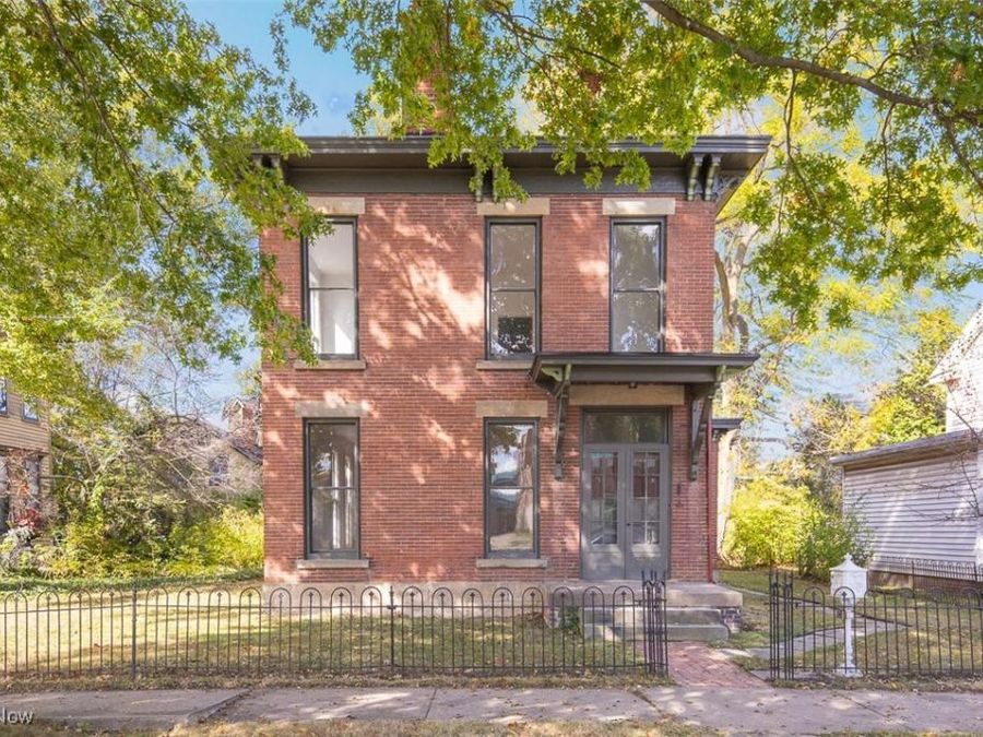 333 5th Street, Elyria, OH 44035 Photo 1