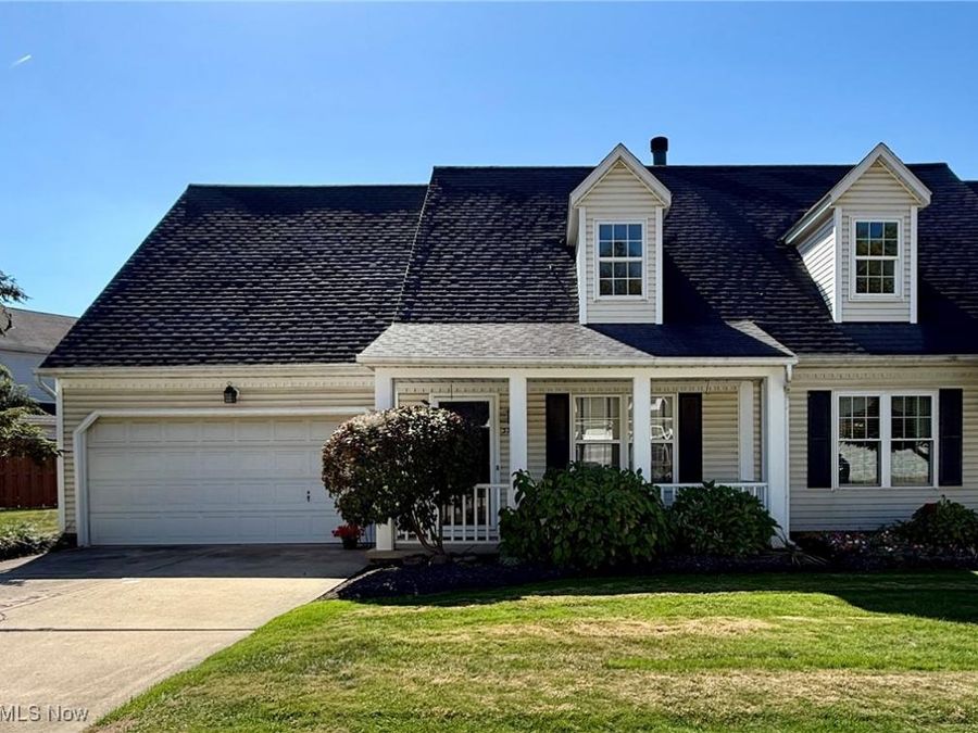 37584 Ocean Reef, Willoughby, OH 44094 Photo 1