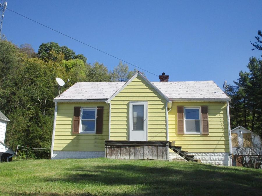 15 Evans Heights , Gallipolis, OH 45631 Photo 1