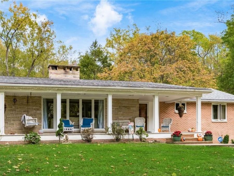 745 Sheridan Road, Coshocton, OH 43812 Photo 1