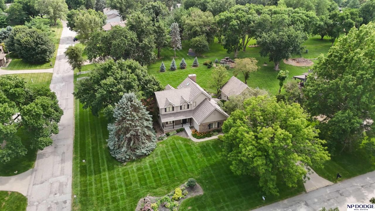 20805 Corral Road , Omaha, NE 68022