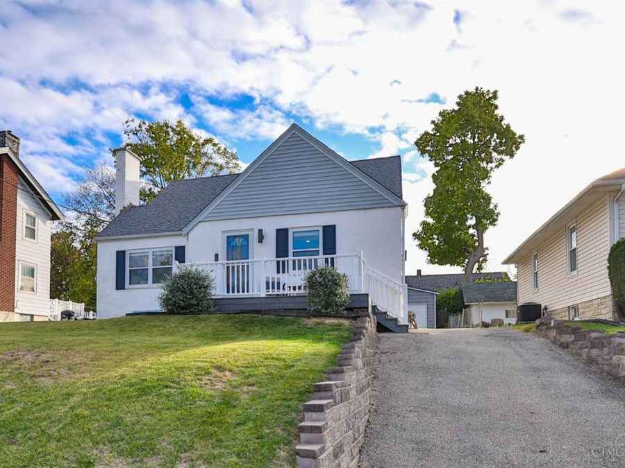 7806 Lake Avenue, Deer Park, OH 45236 Photo 1