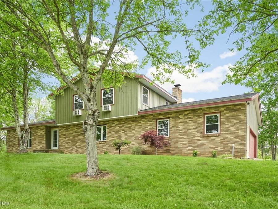 2635 Martin Road, Akron, OH 44333 Photo 1