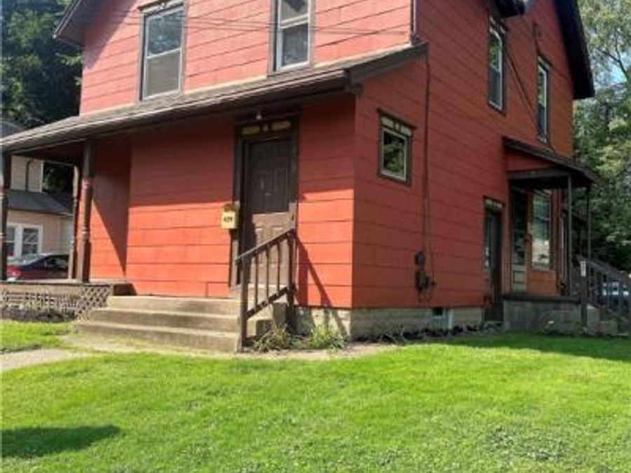 431 Stinaff Street, Unit 1, Kent, OH 44240 Photo 1