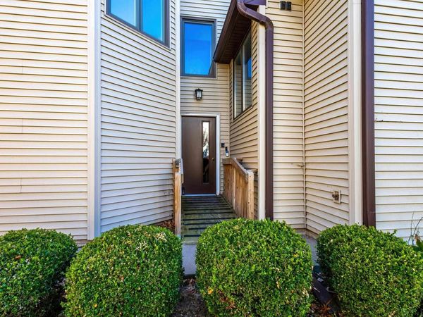 3948 PARTRIDGE Circle, Unit U, Bettendorf, IA 52722