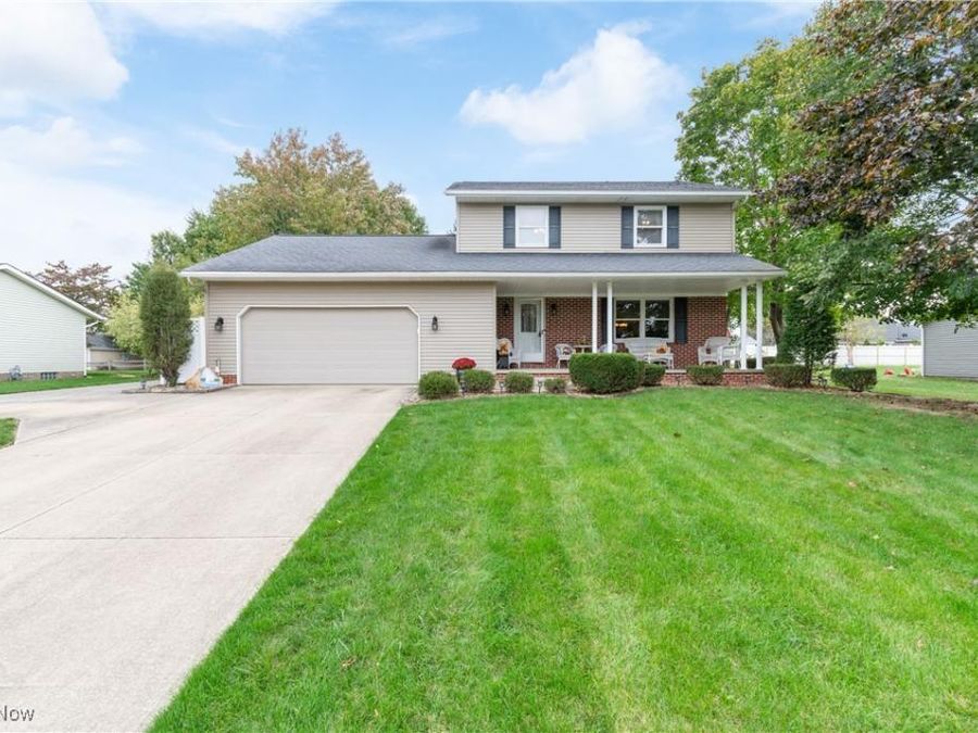 12374 Springwater Avenue NW, Uniontown, OH 44685 Photo 1