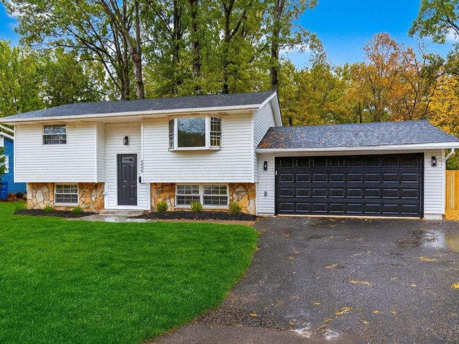 6505 Bartlett Road , Reynoldsburg, OH 43068 Photo 1