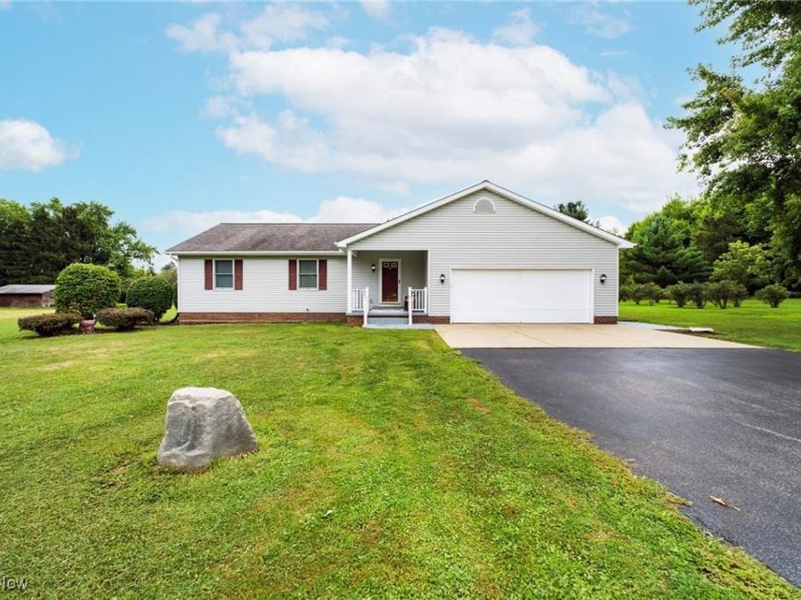 6148 Youngstown Kingsville Road, Cortland, OH 44410 Photo 1