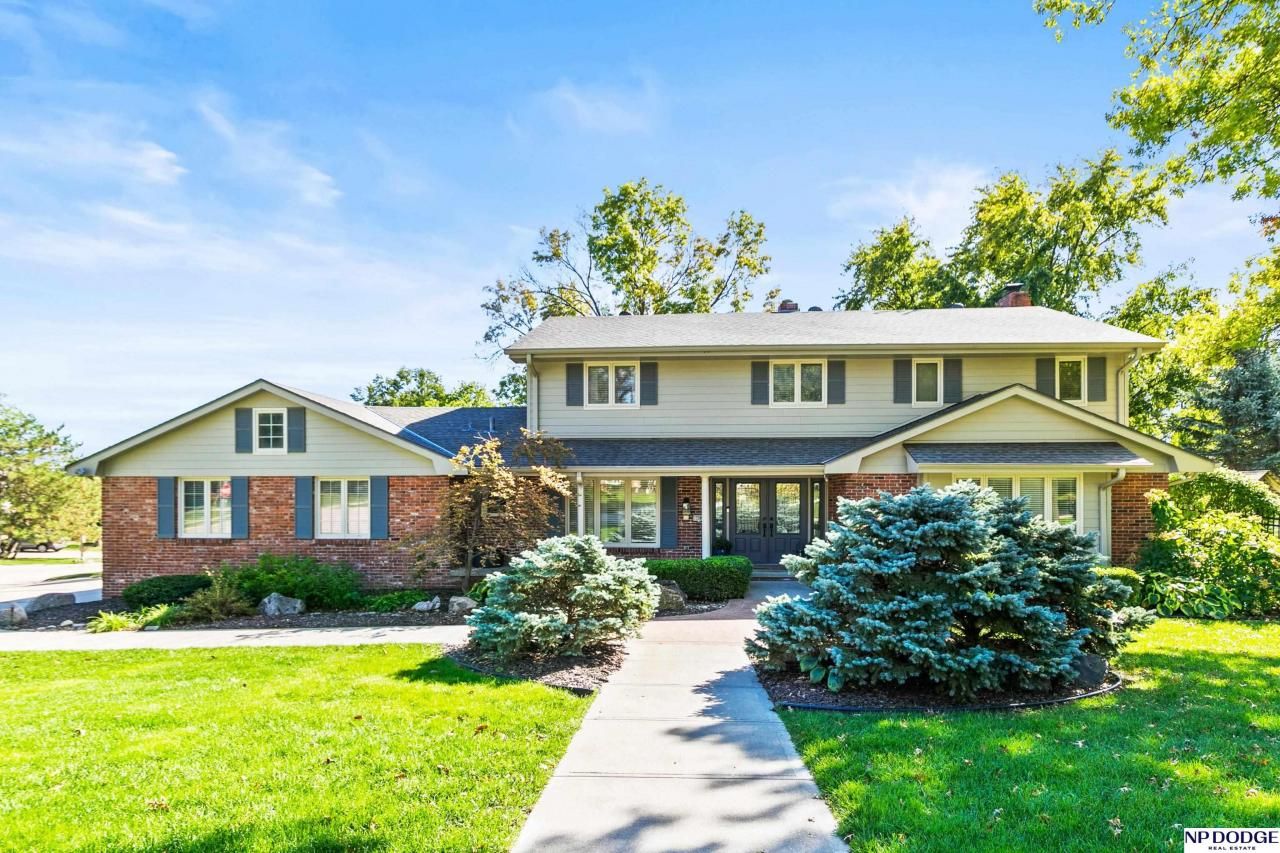 12305 Douglas Circle , Omaha, NE 68154