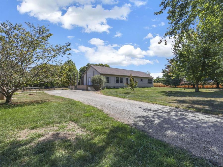 13944 Lafayette Road , Utica, OH 43080 Photo 1