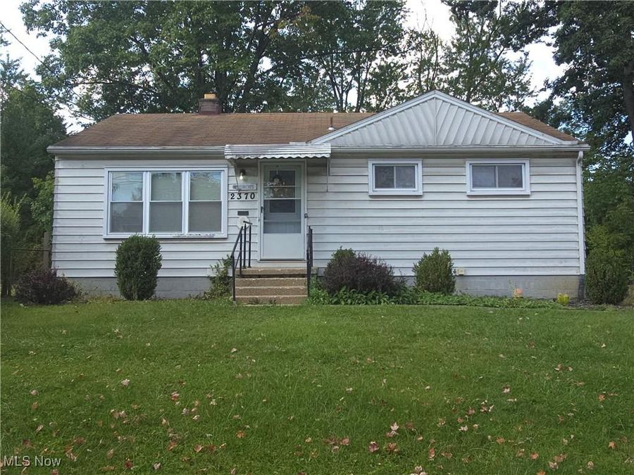 2370 Chaney Circle, Youngstown, OH 44509 Photo 1