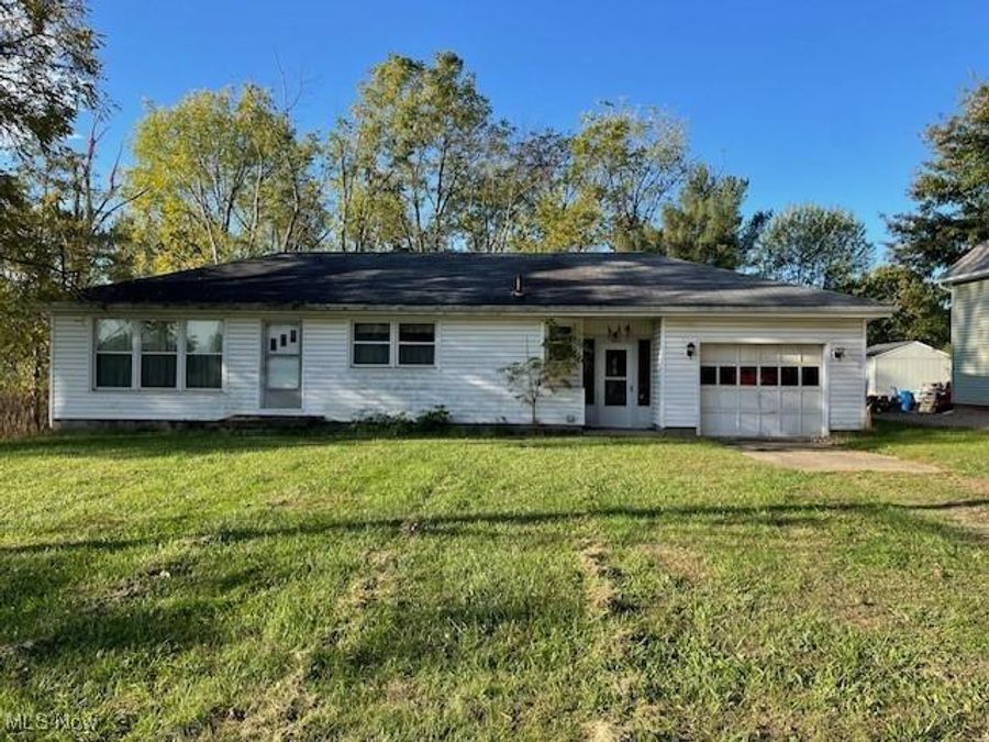 967 Canal Street S, Canal Fulton, OH 44614 Photo 1