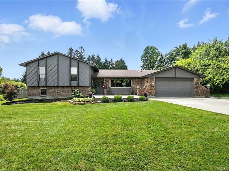 2765 Stauffer Drive, Beavercreek, OH 45434 Photo 1