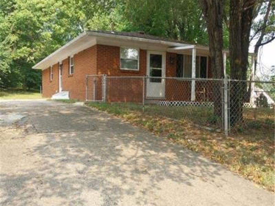 2585 Coronette Avenue, Harrison Township, OH 45414 Photo 1