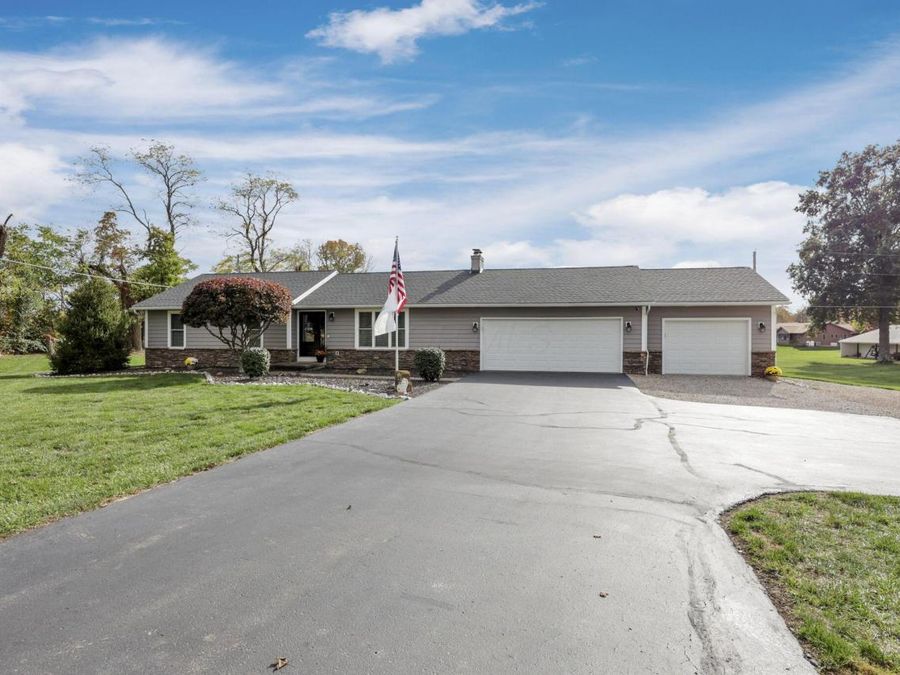1705 Ginder Road NW, Lancaster, OH 43130 Photo 1