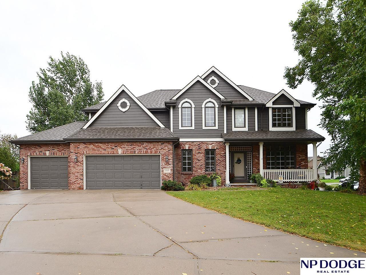 2110 Aberdeen Plaza , Papillion, NE 68133