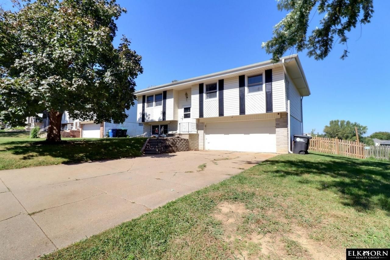 14312 Corby Street , Omaha, NE 68146