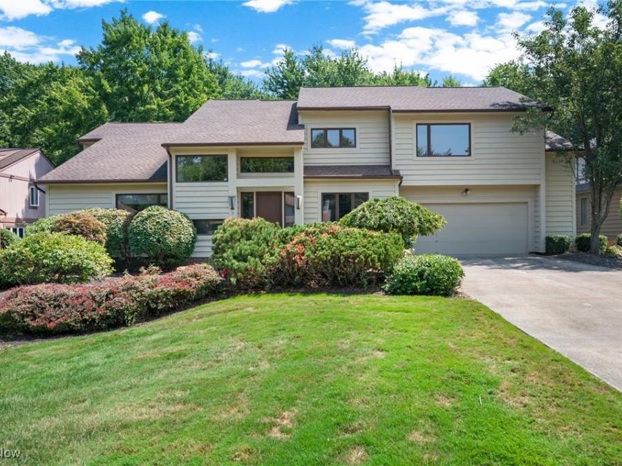 32560 Wintergreen Drive, Solon, OH 44139 Photo 1