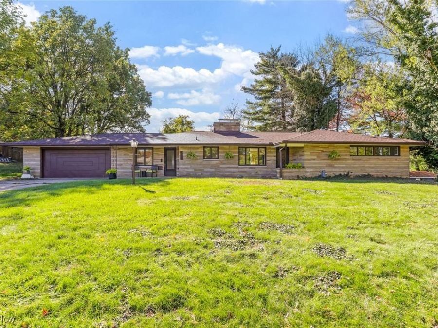 530 N Ray Drive, Zanesville, OH 43701 Photo 1