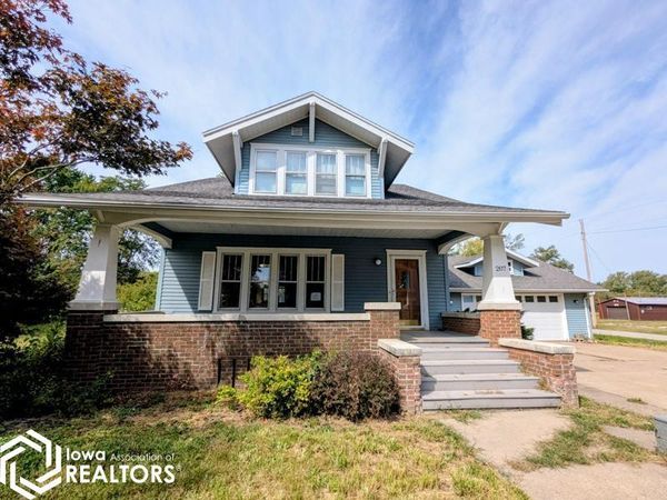 207 N CHURCH Street, Morning Sun, IA 52640